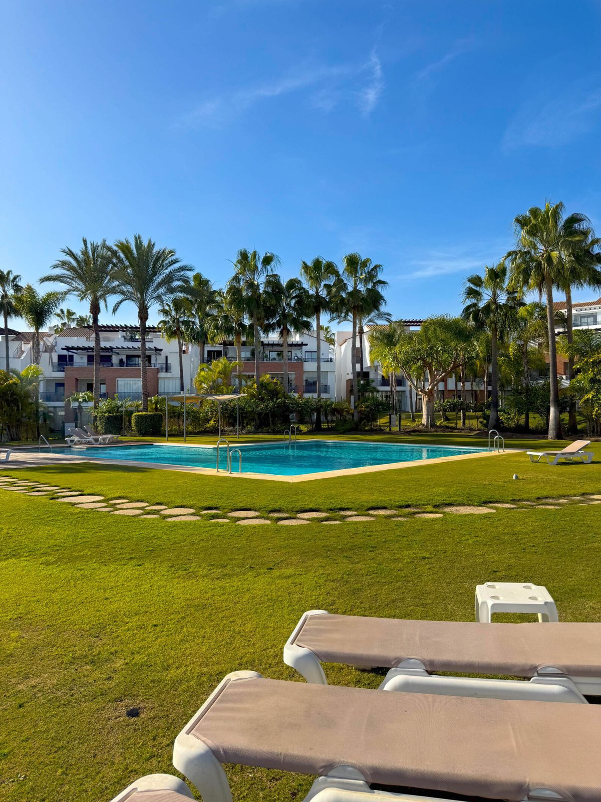Te koop Middle Floor Apartment Costa Del Sol Estepona € 460.000,-