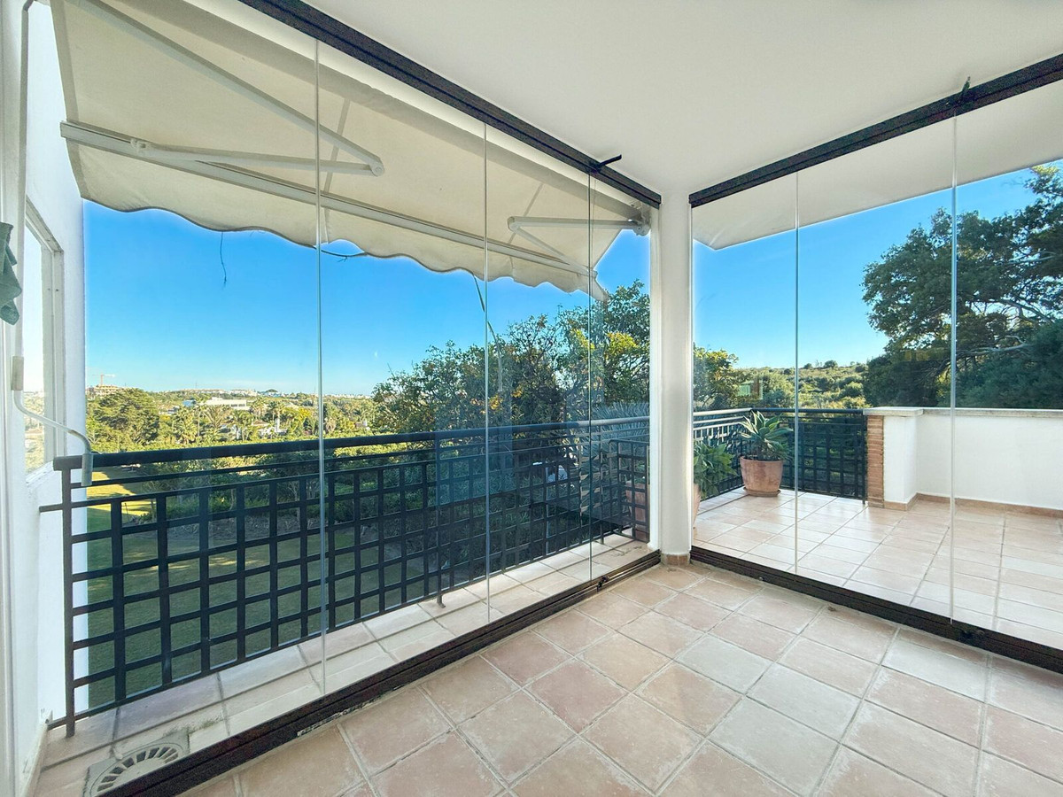 Te koop Middle Floor Apartment Costa Del Sol Estepona € 460.000,-