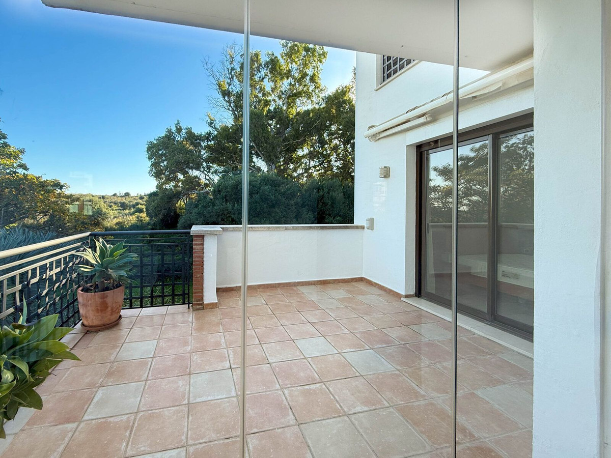 Te koop Middle Floor Apartment Costa Del Sol Estepona € 460.000,-