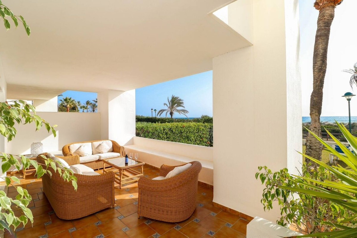 Te koop Gelijkvloers appartement Costa Del Sol Los Monteros € 1.395.000,-