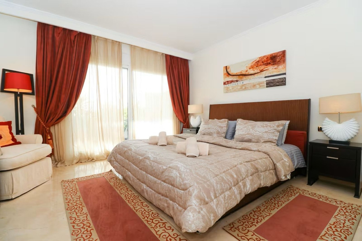 Te koop Gelijkvloers appartement Costa Del Sol Los Monteros € 1.395.000,-