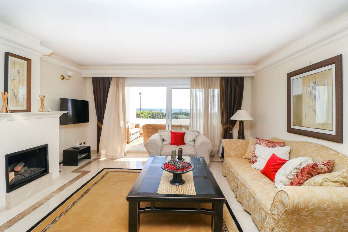 Te koop Gelijkvloers appartement Costa Del Sol Los Monteros € 1.395.000,-