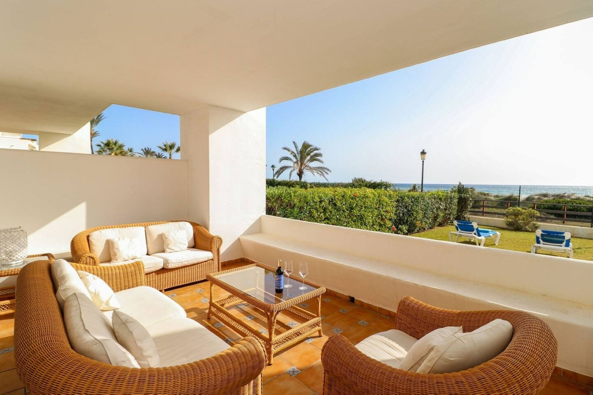 Te koop Gelijkvloers appartement Costa Del Sol Los Monteros € 1.395.000,-