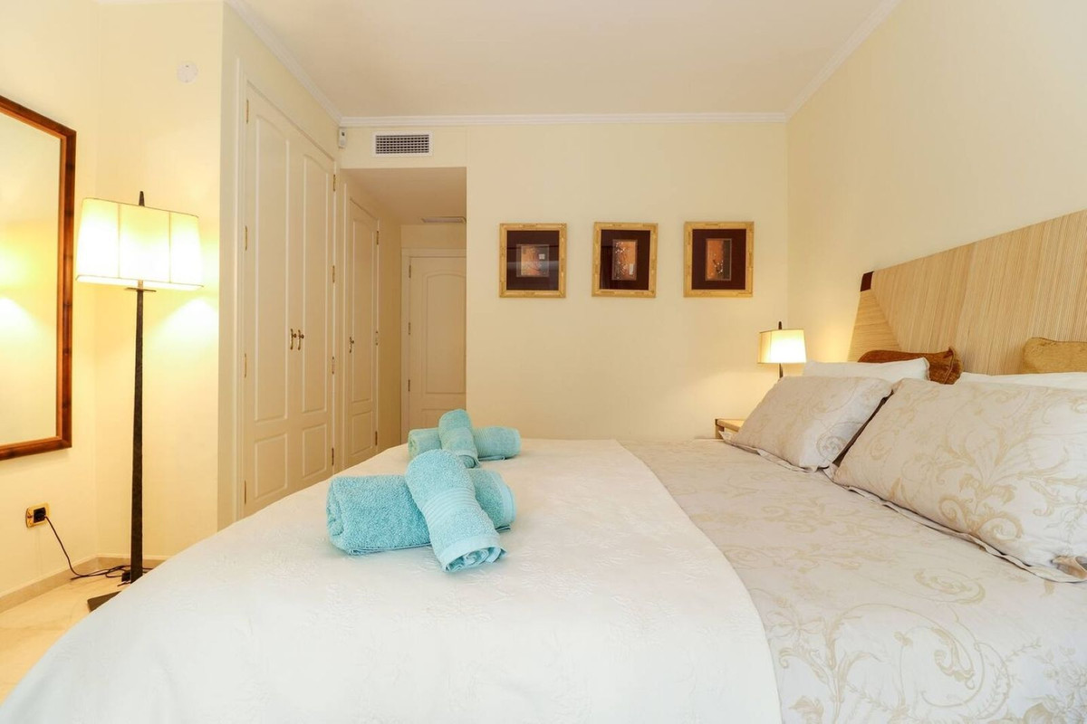 Te koop Gelijkvloers appartement Costa Del Sol Los Monteros € 1.395.000,-