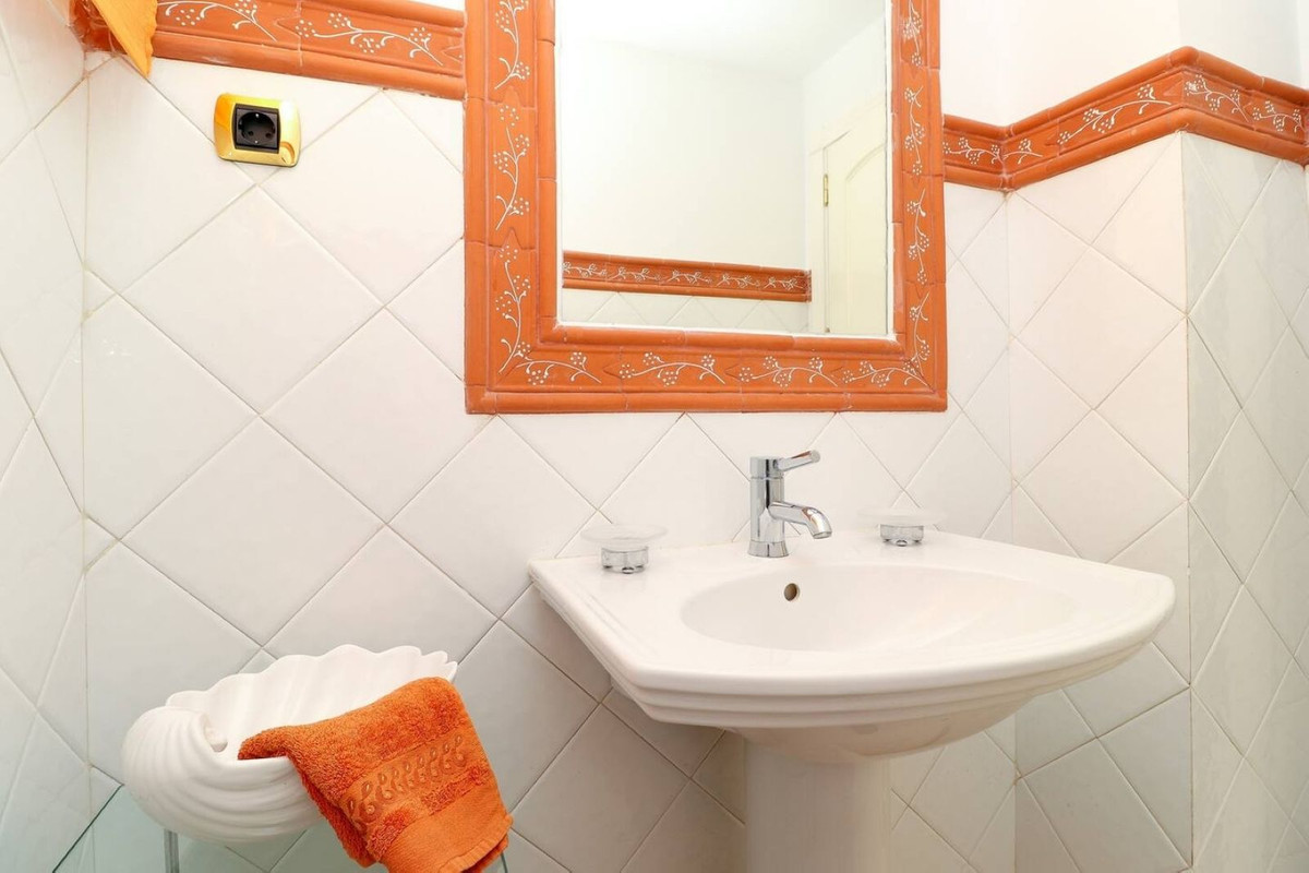 Te koop Gelijkvloers appartement Costa Del Sol Los Monteros € 1.395.000,-