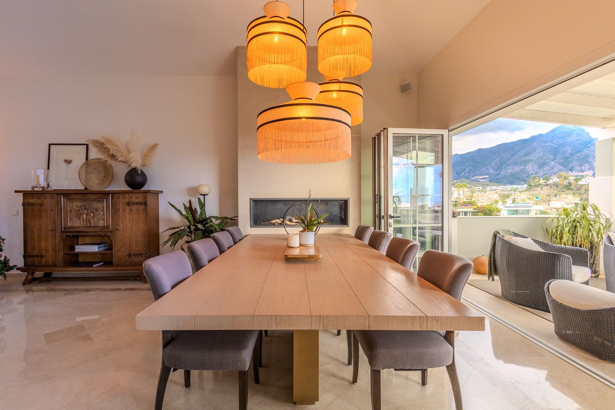 Te koop Half vrijstaand huis Costa Del Sol Nueva Andalucía € 2.395.000,-