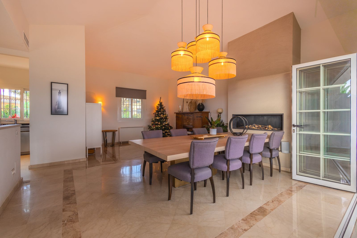 Te koop Half vrijstaand huis Costa Del Sol Nueva Andalucía € 2.395.000,-