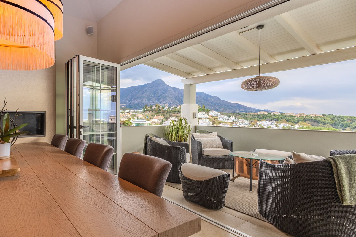 Te koop Half vrijstaand huis Costa Del Sol Nueva Andalucía € 2.395.000,-