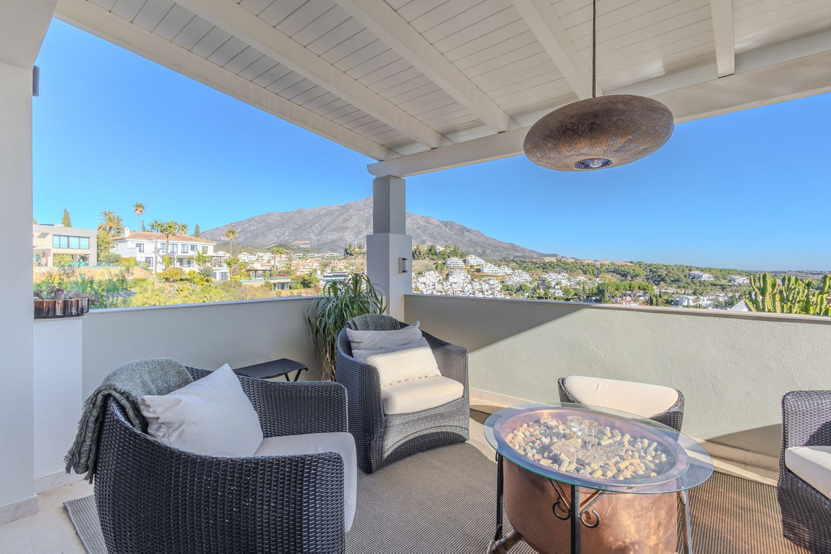 Te koop Half vrijstaand huis Costa Del Sol Nueva Andalucía € 2.395.000,-