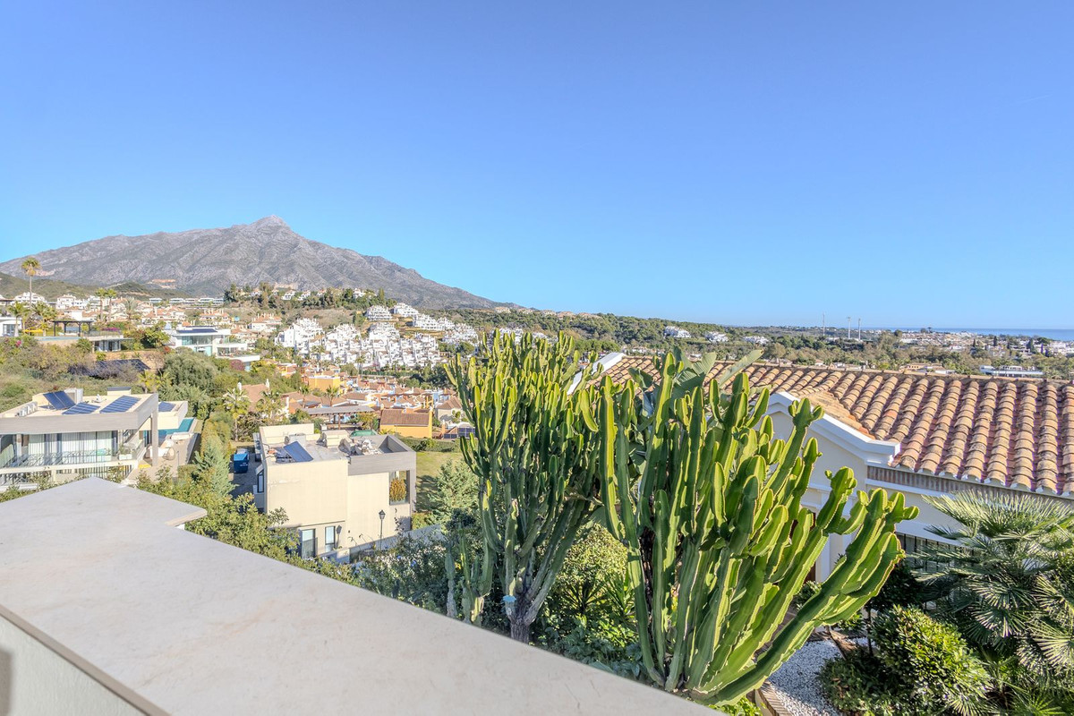 Te koop Half vrijstaand huis Costa Del Sol Nueva Andalucía € 2.395.000,-