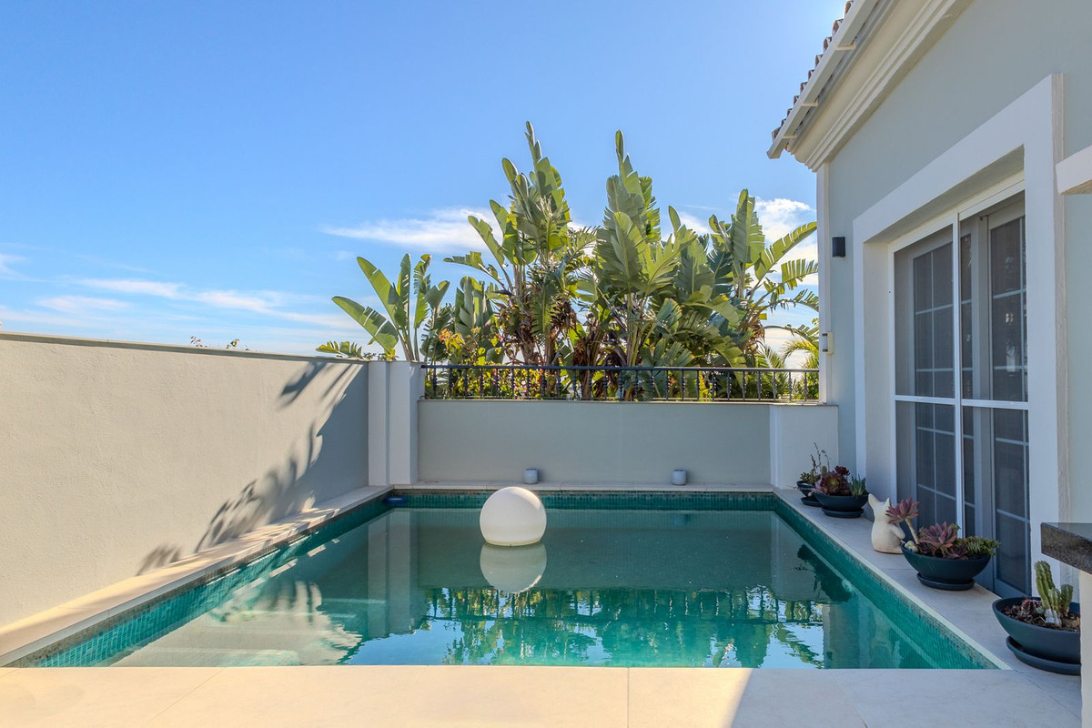 Te koop Half vrijstaand huis Costa Del Sol Nueva Andalucía € 2.395.000,-