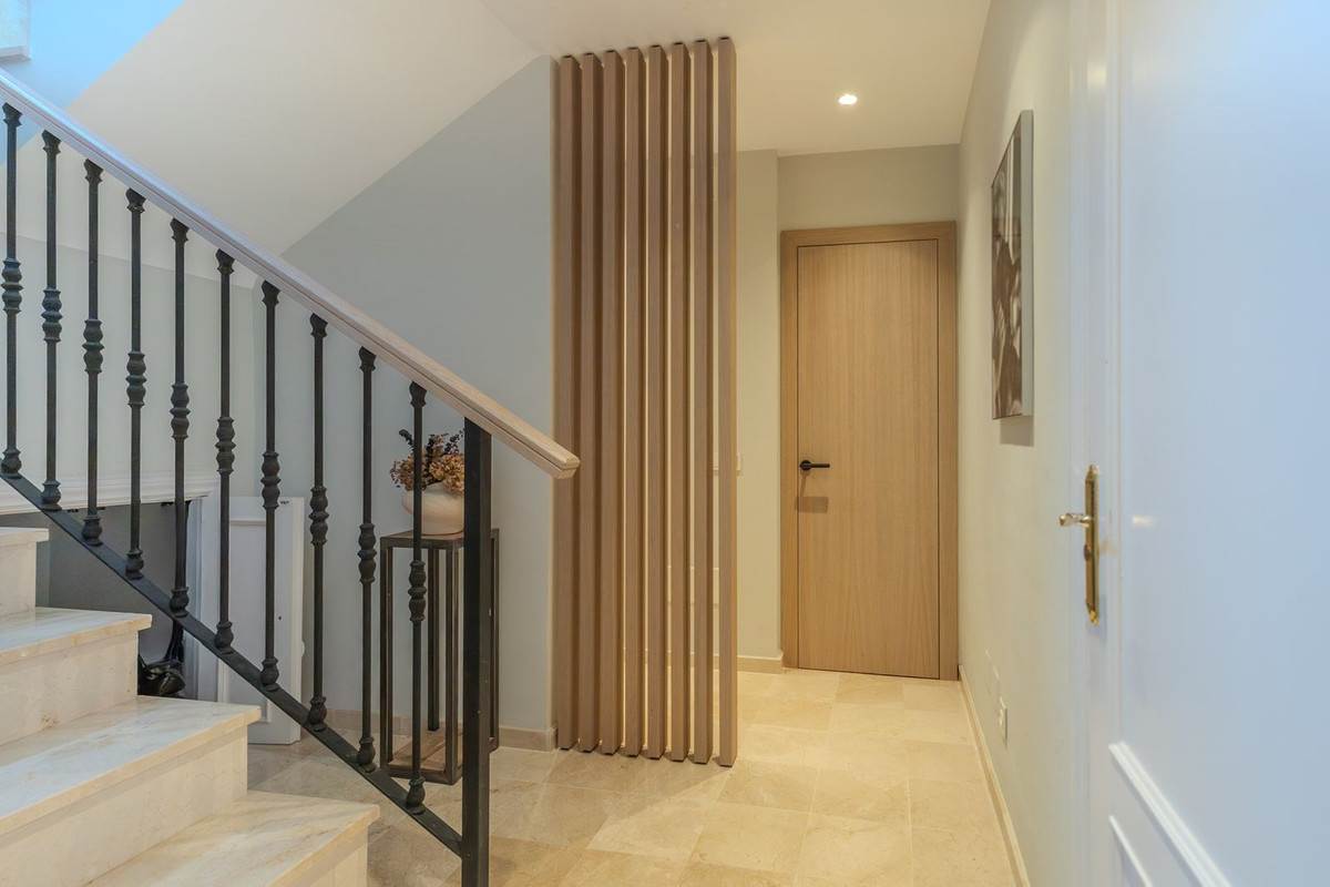 Te koop Half vrijstaand huis Costa Del Sol Nueva Andalucía € 2.395.000,-