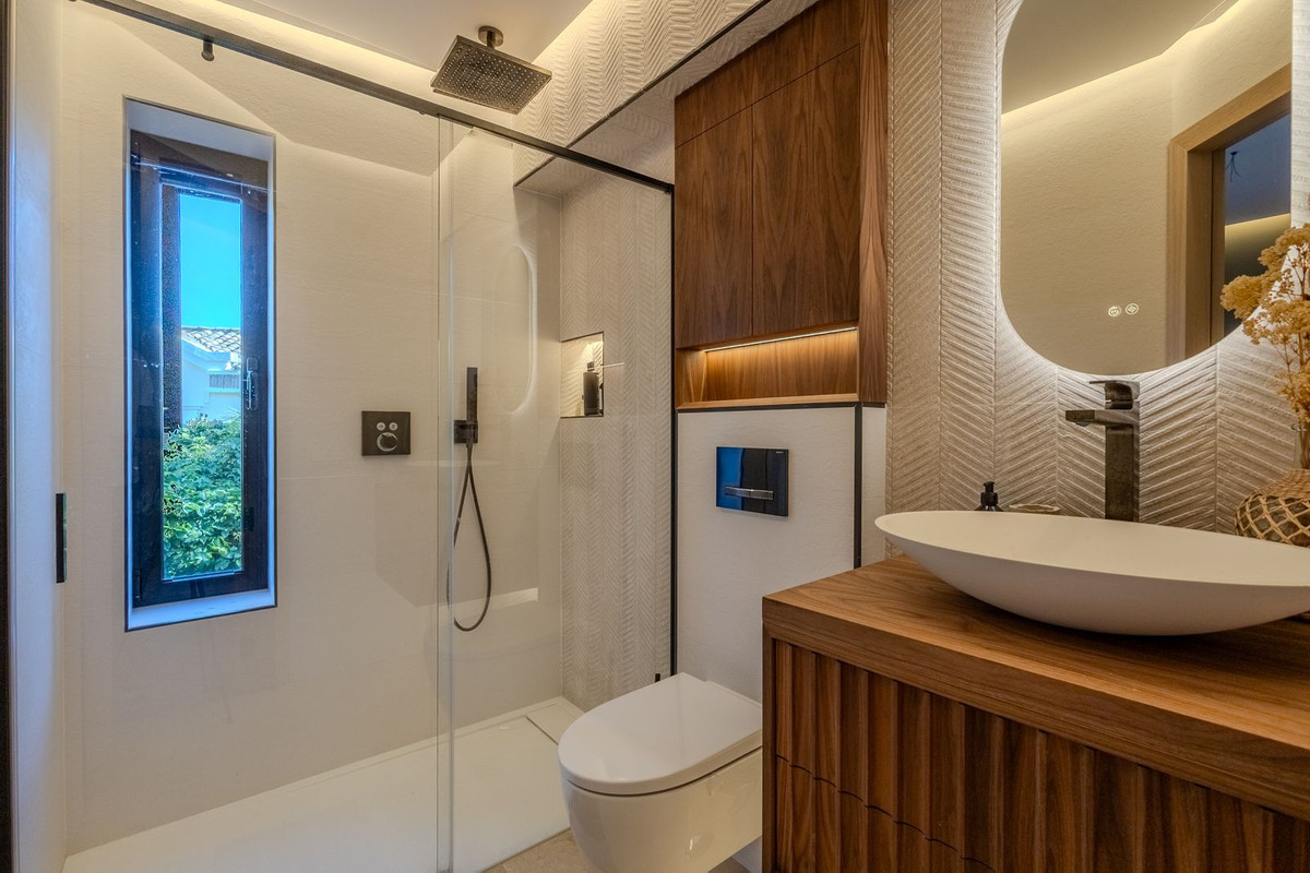 Te koop Half vrijstaand huis Costa Del Sol Nueva Andalucía € 2.395.000,-