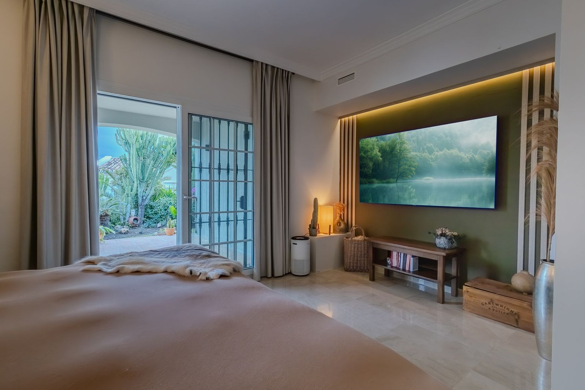 Te koop Half vrijstaand huis Costa Del Sol Nueva Andalucía € 2.395.000,-