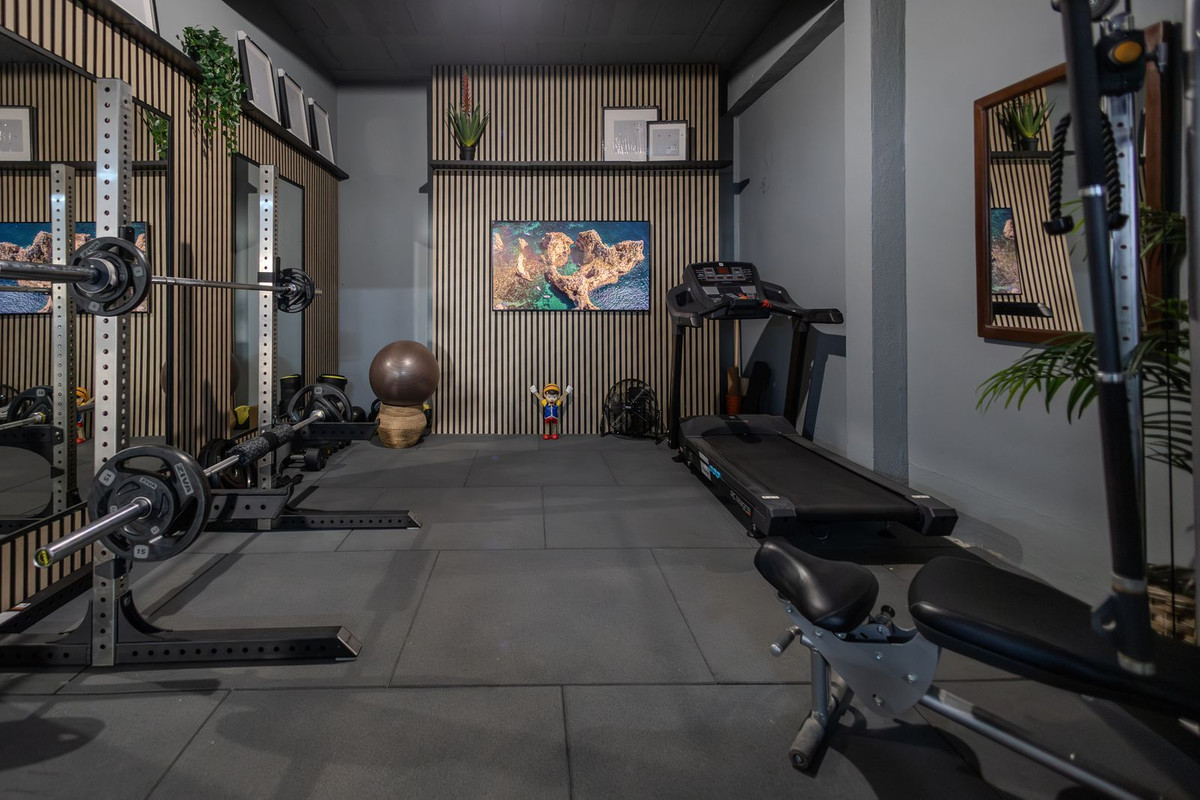 Te koop Half vrijstaand huis Costa Del Sol Nueva Andalucía € 2.395.000,-