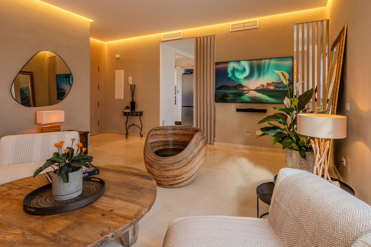 Te koop Half vrijstaand huis Costa Del Sol Nueva Andalucía € 2.395.000,-