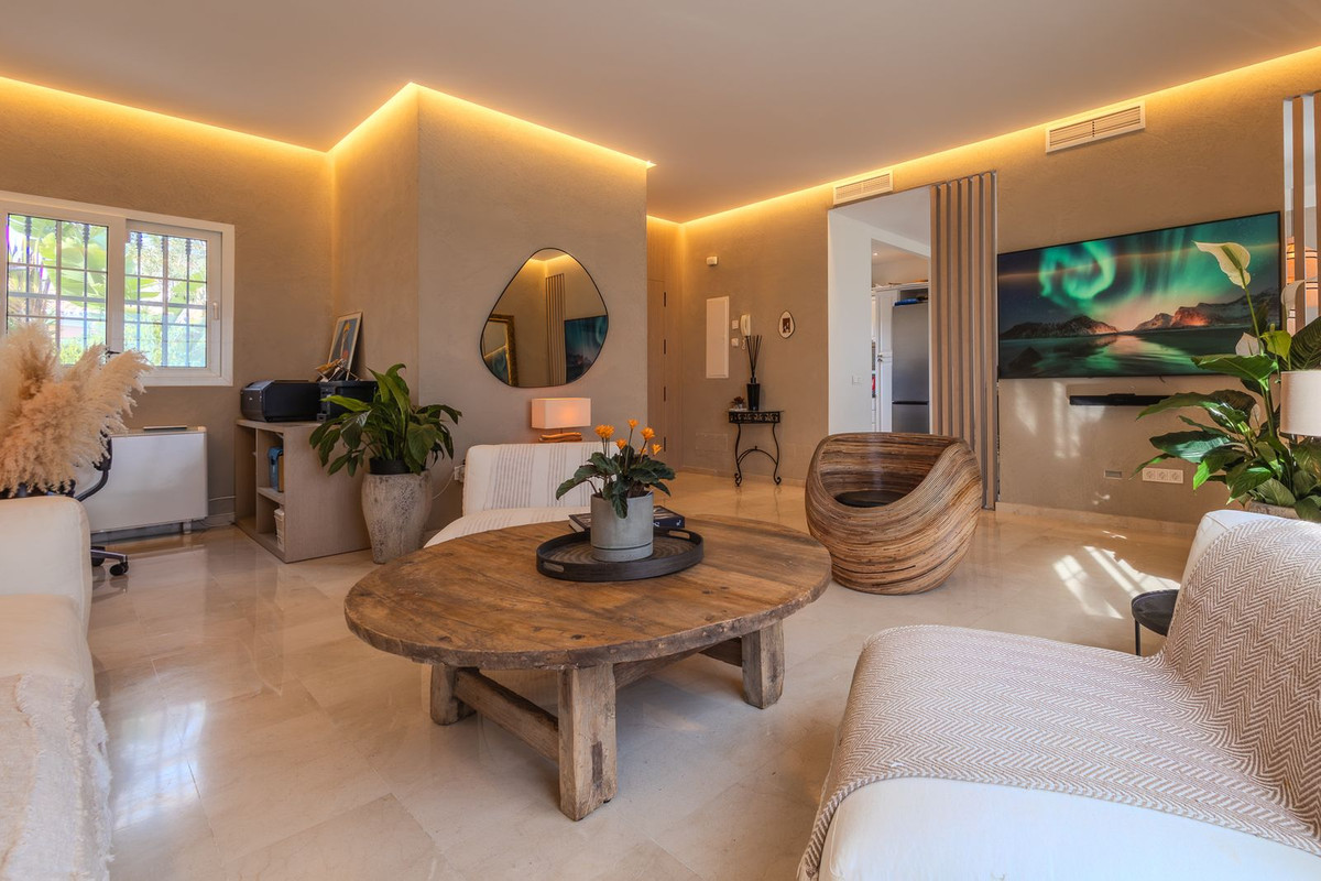 Te koop Half vrijstaand huis Costa Del Sol Nueva Andalucía € 2.395.000,-