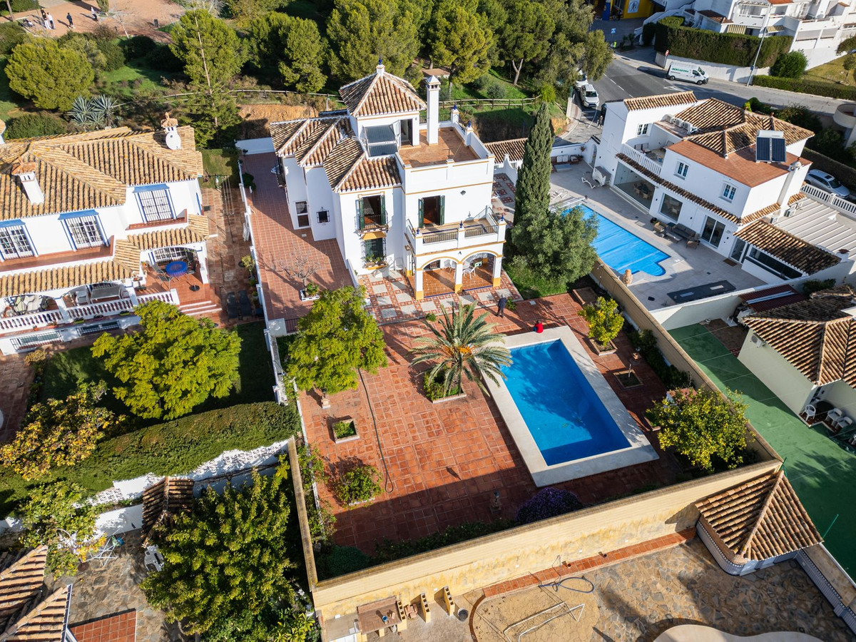 Te koop Vrijstaande Villa Costa Del Sol Arroyo De La Miel € 1.100.000,-