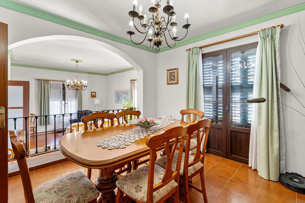 Te koop Vrijstaande Villa Costa Del Sol Arroyo De La Miel € 1.100.000,-