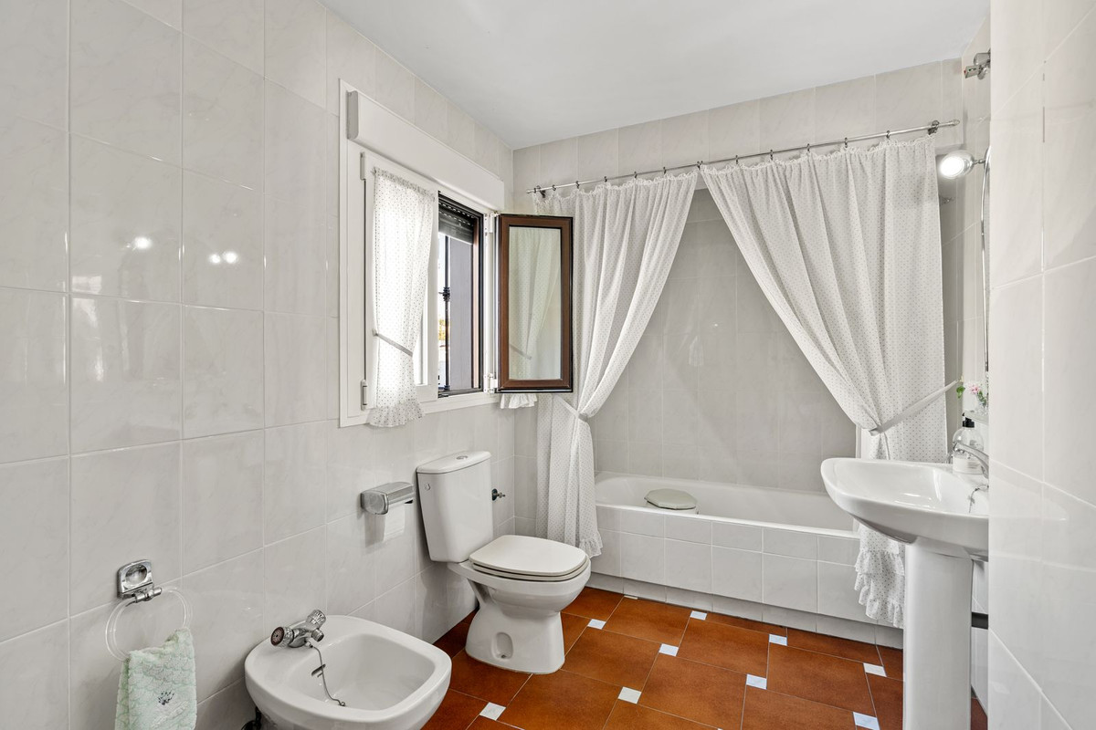 Te koop Vrijstaande Villa Costa Del Sol Arroyo De La Miel € 1.100.000,-