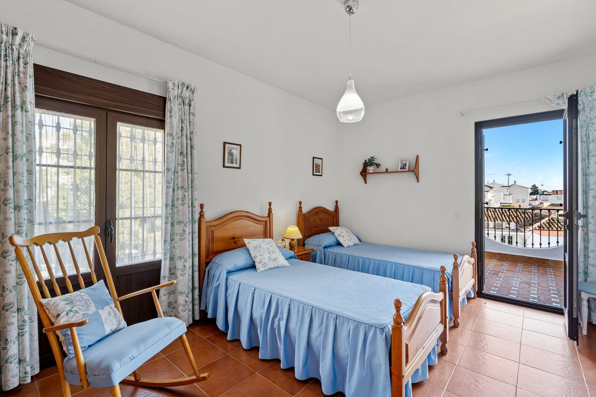 Te koop Vrijstaande Villa Costa Del Sol Arroyo De La Miel € 1.100.000,-