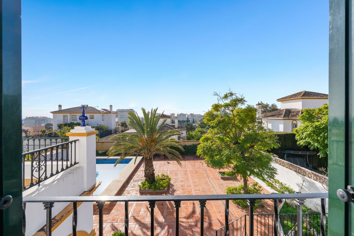 Te koop Vrijstaande Villa Costa Del Sol Arroyo De La Miel € 1.100.000,-
