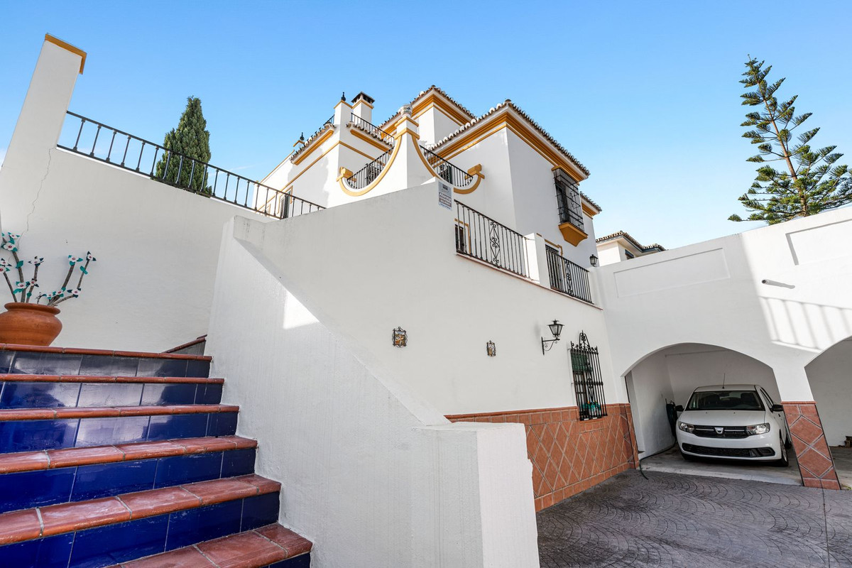 Te koop Vrijstaande Villa Costa Del Sol Arroyo De La Miel € 1.100.000,-
