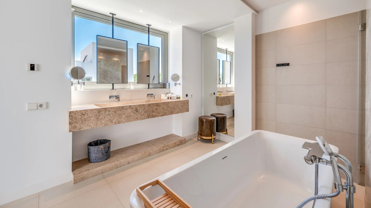 Te koop Vrijstaande Villa Costa Del Sol Bel Air € 2.595.000,-