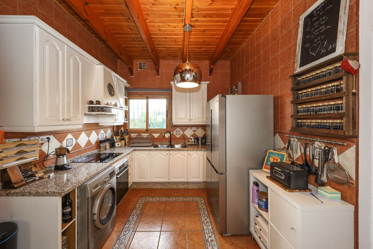 Te koop Vrijstaande Villa Costa Del Sol Coín € 400.000,-