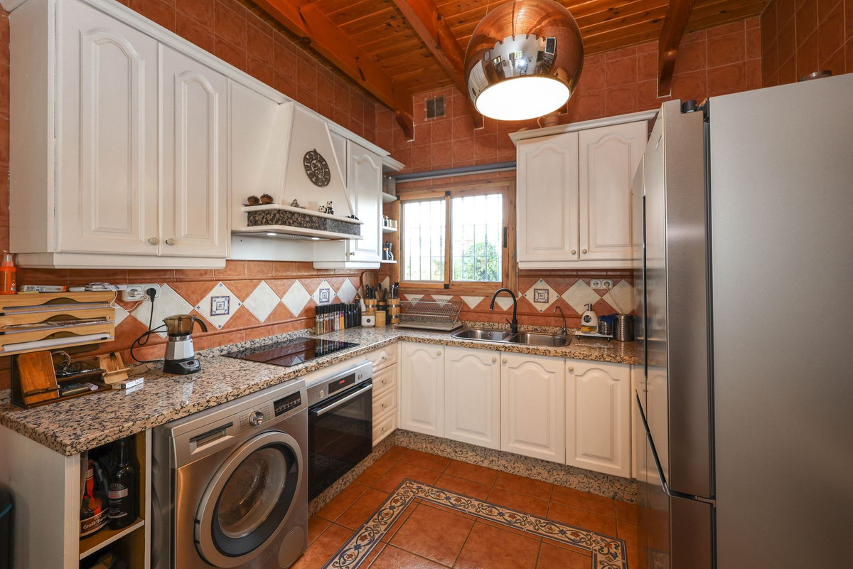 Te koop Vrijstaande Villa Costa Del Sol Coín € 400.000,-