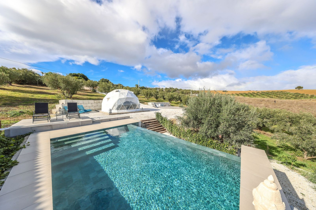 Te koop Vrijstaande Villa Costa Del Sol Coín € 400.000,-