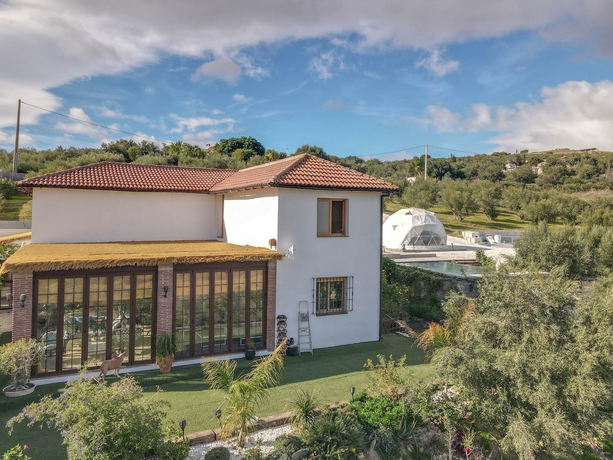 Te koop Vrijstaande Villa Costa Del Sol Coín € 400.000,-