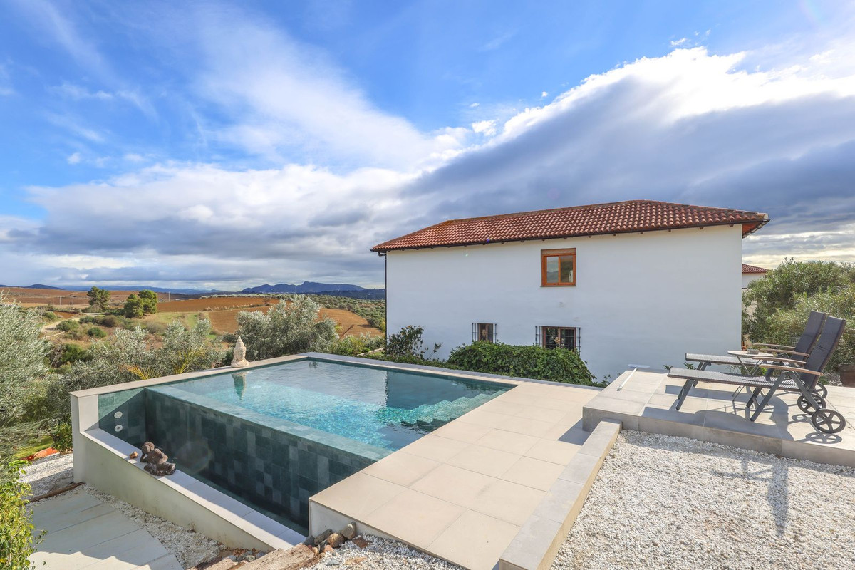 Te koop Vrijstaande Villa Costa Del Sol Coín € 400.000,-