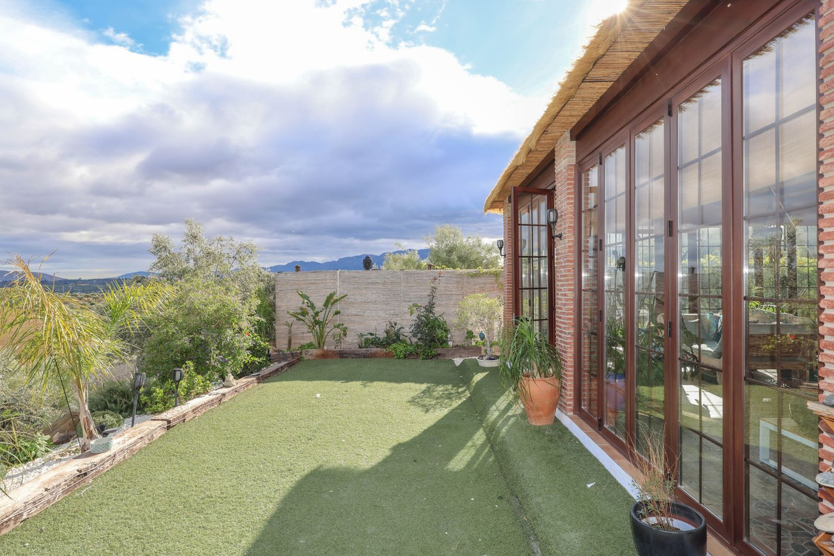 Te koop Vrijstaande Villa Costa Del Sol Coín € 400.000,-