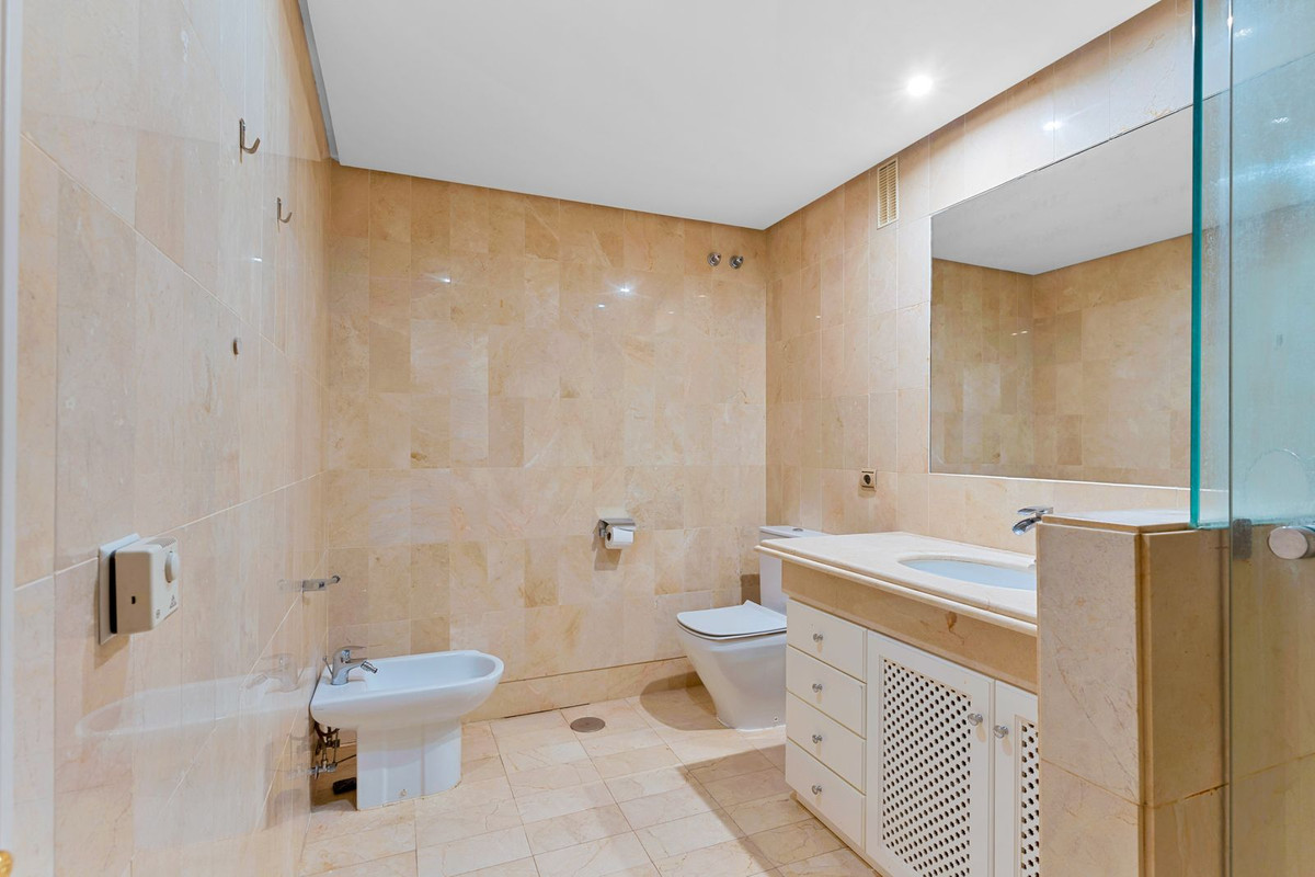 Te koop Gelijkvloers appartement Costa Del Sol Sierra Blanca € 850.000,-