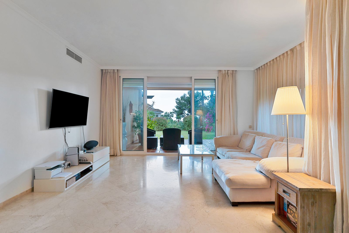 Te koop Gelijkvloers appartement Costa Del Sol Sierra Blanca € 850.000,-