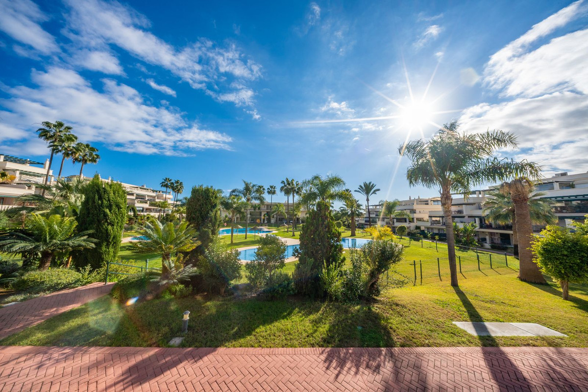 Te koop Gelijkvloers appartement Costa Del Sol Nueva Andalucía € 689.000,-