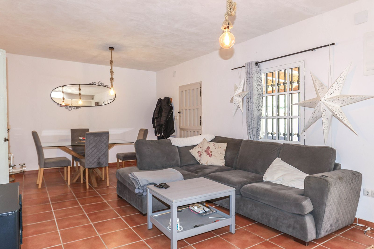 Te koop Vrijstaande Villa Costa Del Sol Casarabonela € 349.000,-