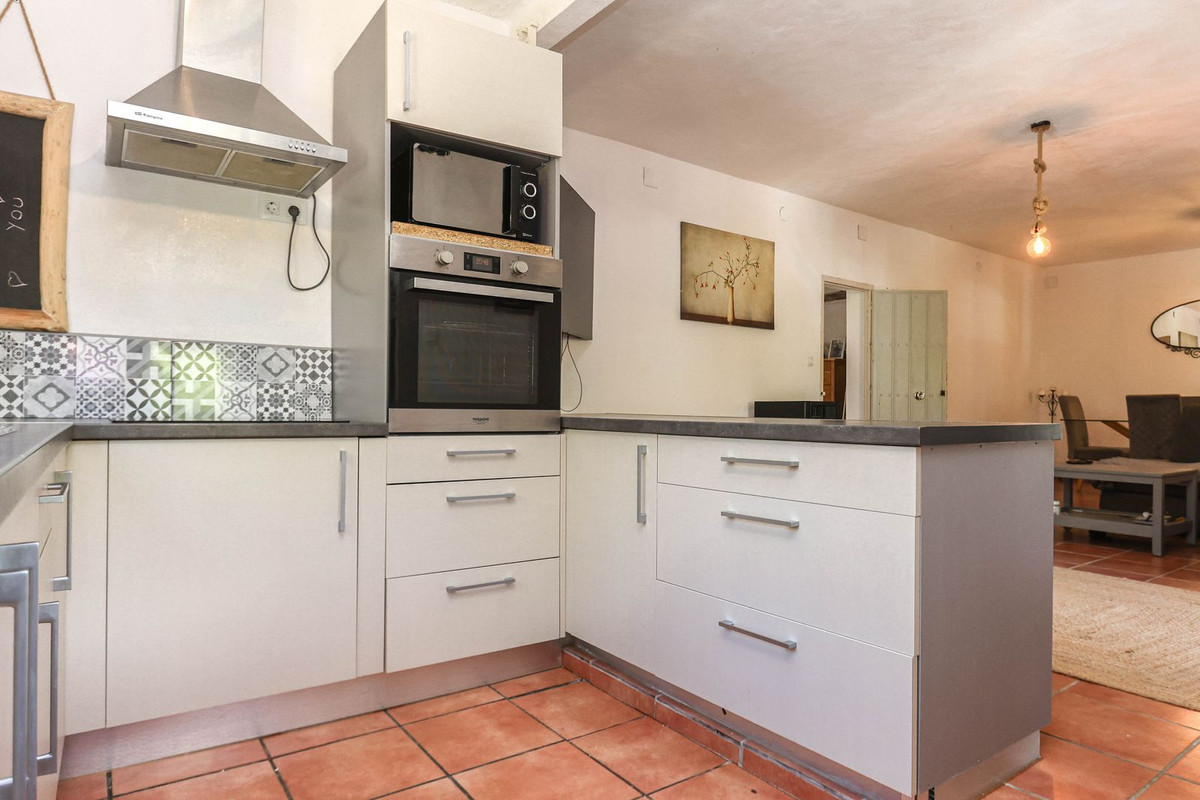 Te koop Vrijstaande Villa Costa Del Sol Casarabonela € 349.000,-