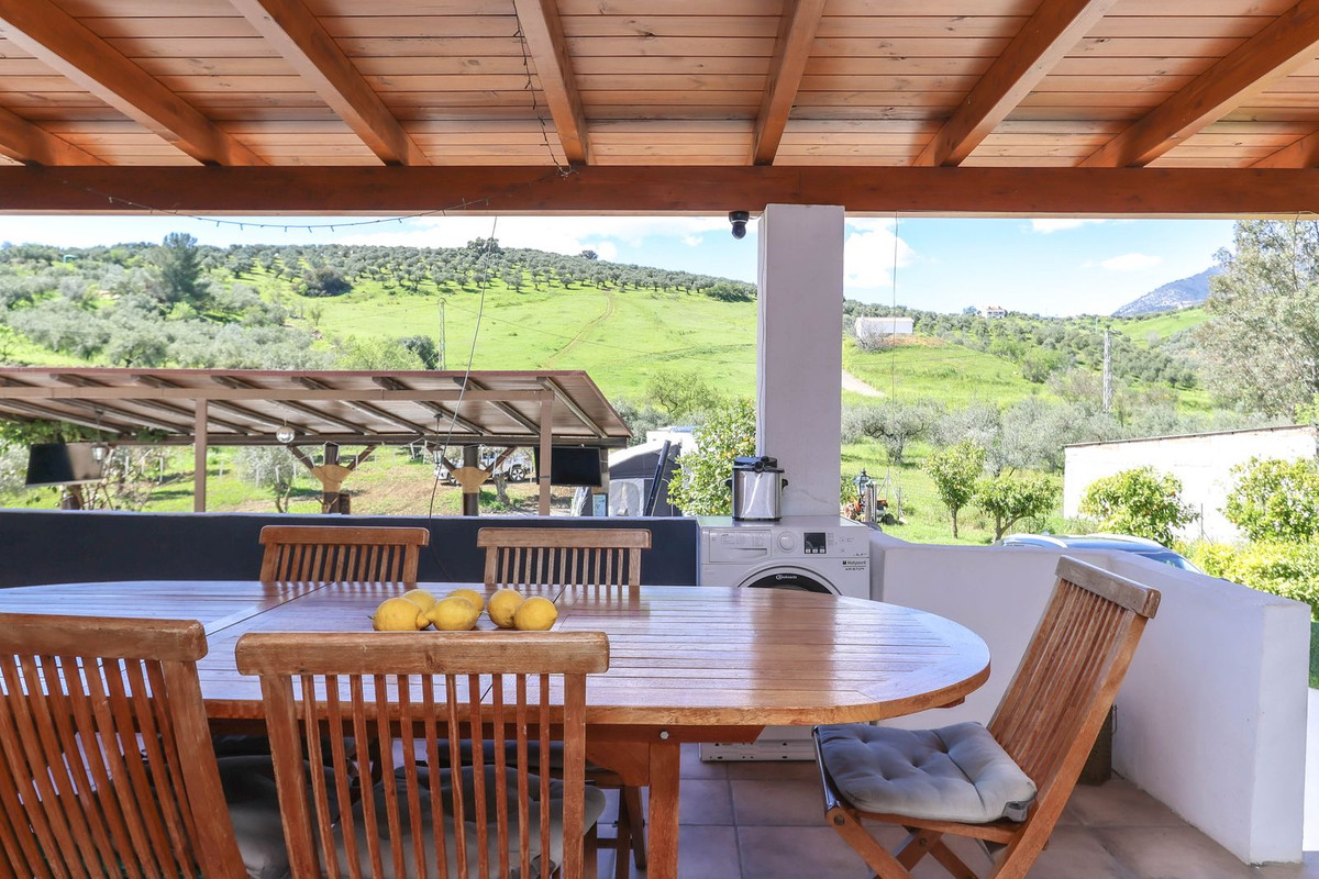 Te koop Vrijstaande Villa Costa Del Sol Casarabonela € 349.000,-