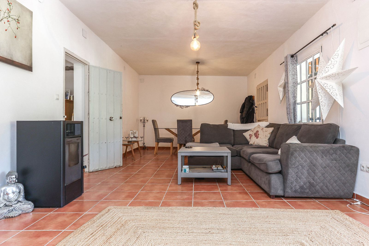 Te koop Vrijstaande Villa Costa Del Sol Casarabonela € 349.000,-