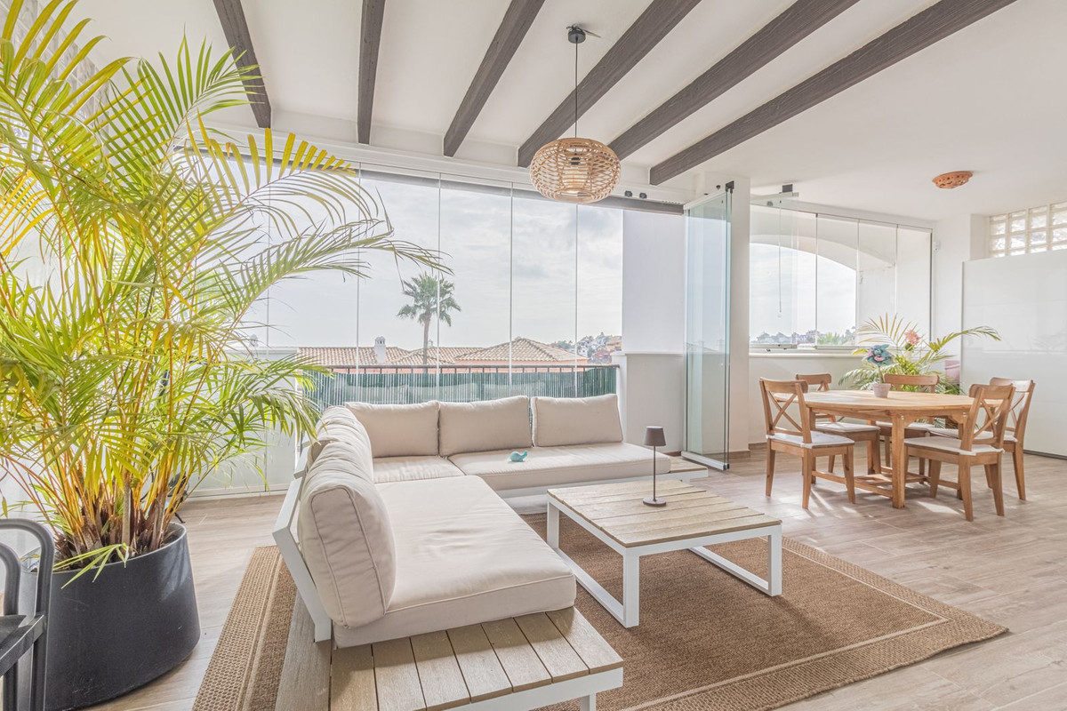 Te koop Middle Floor Apartment Costa Del Sol La Alcaidesa € 285.000,-