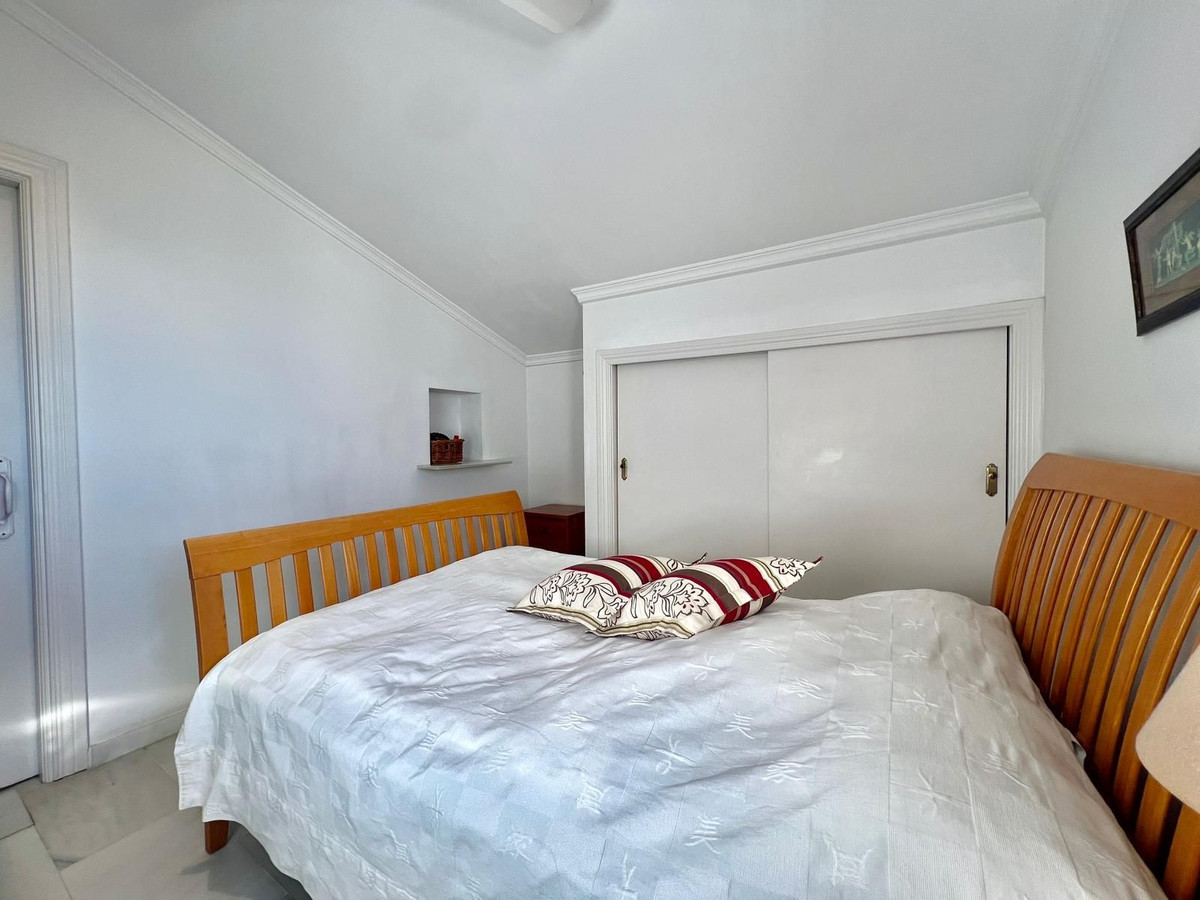 Te koop Half vrijstaand huis Costa Del Sol Estepona € 595.000,-