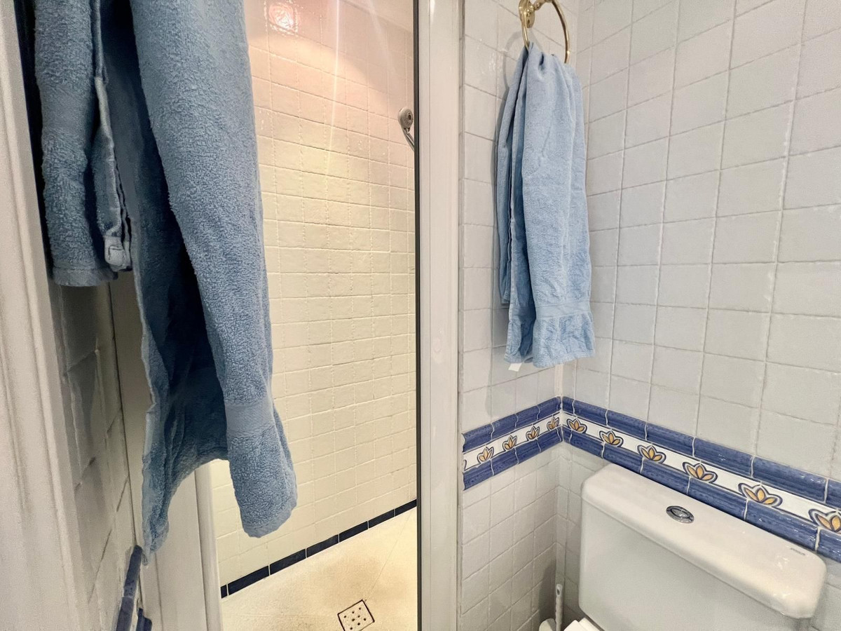 Te koop Half vrijstaand huis Costa Del Sol Estepona € 595.000,-