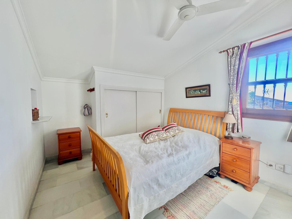 Te koop Half vrijstaand huis Costa Del Sol Estepona € 595.000,-