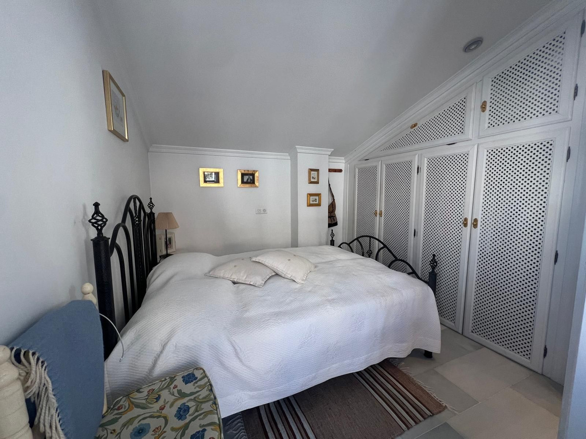 Te koop Half vrijstaand huis Costa Del Sol Estepona € 595.000,-