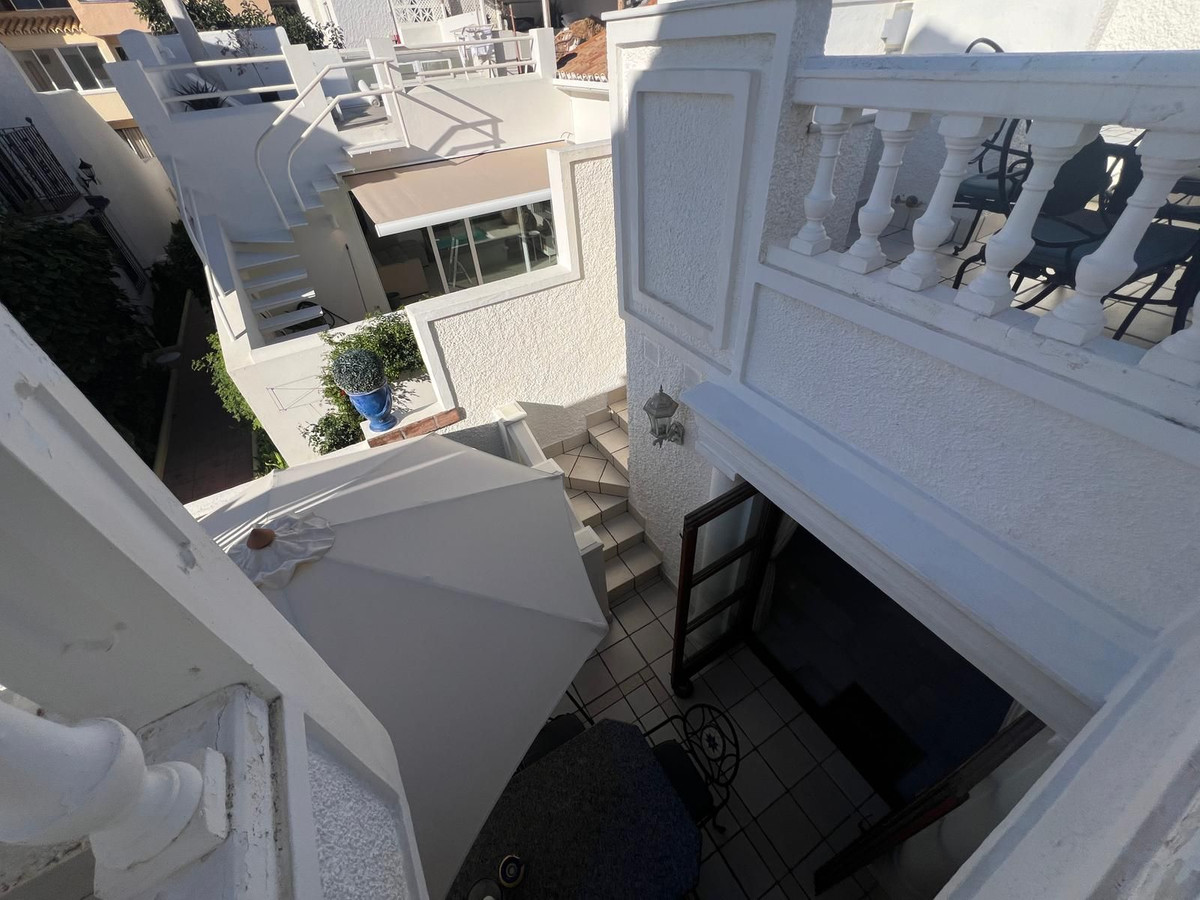 Te koop Half vrijstaand huis Costa Del Sol Estepona € 595.000,-