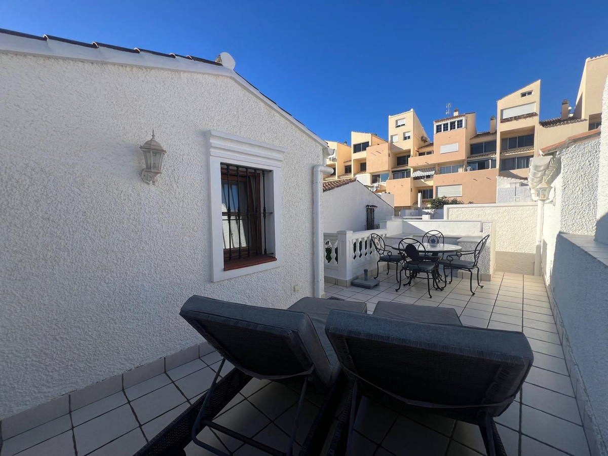 Te koop Half vrijstaand huis Costa Del Sol Estepona € 595.000,-