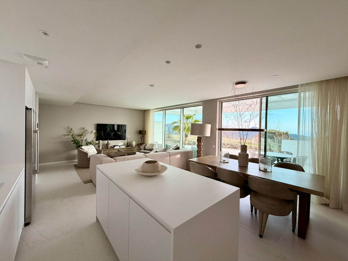 Te koop Middle Floor Apartment Costa Del Sol Ojén € 955.000,-