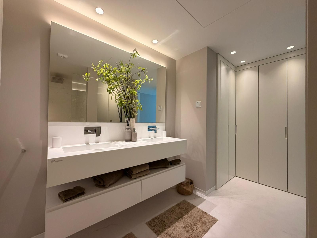 Te koop Middle Floor Apartment Costa Del Sol Ojén € 955.000,-